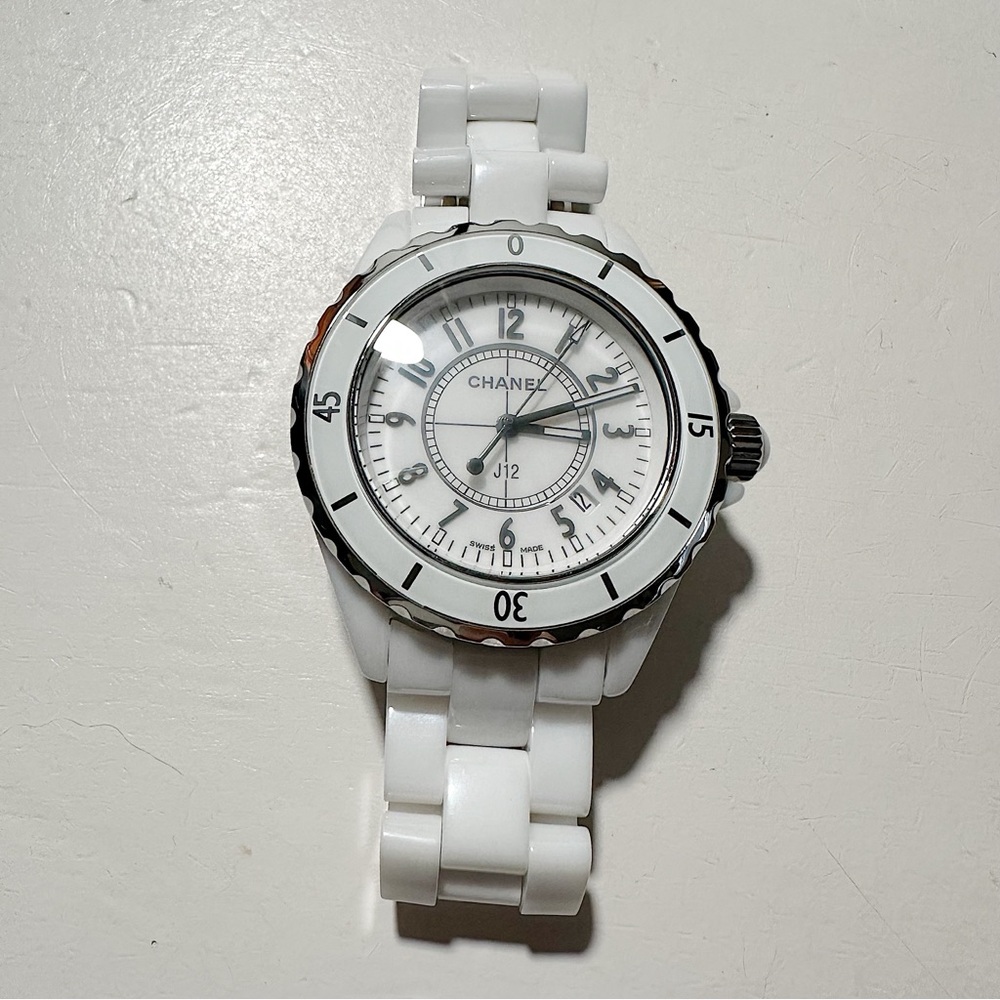 Chanel J12 H0968 33mm Quartz White Dial White Ceramic Watch $5500